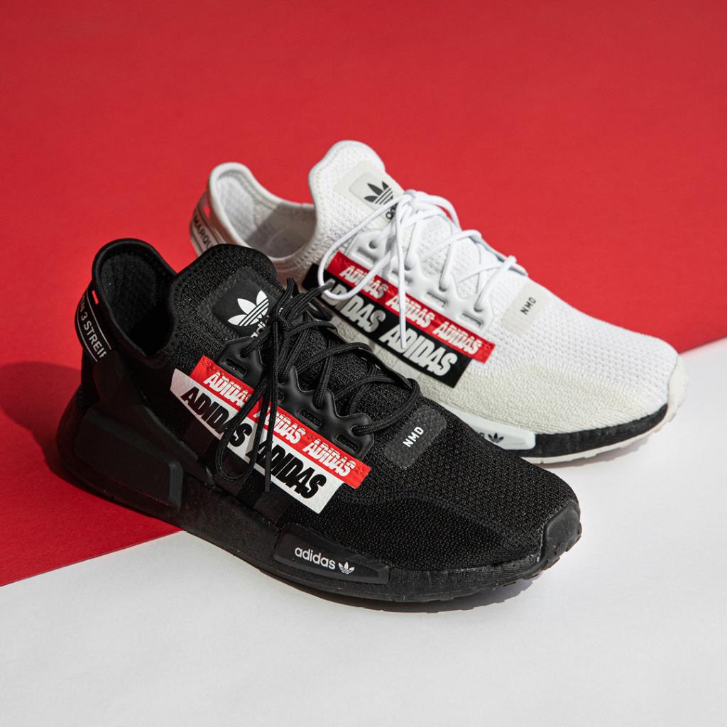 Foot Locker on X: "3 Stripes Adidas adds fresh to the #NMD R1 V2 Black: https://t.co/IK8JqOSUrI White: https://t.co/CBmy9vcDV1 https://t.co/reKwh8go6D" / X