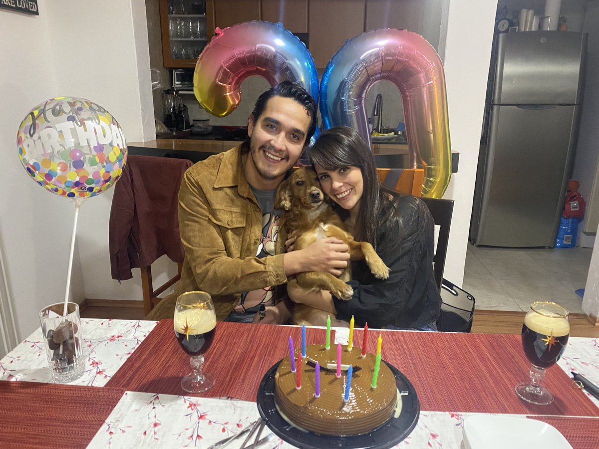 LoreVx2's tweet photo. Así los 30. 😍 https://t.co/BDDS0MaQEW