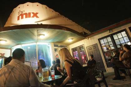 #SanAntonio’s Blane Tucker - co-owner of <a href="/TheMixSATX/">The Mix</a> - helped deliver $15 billion in relief to live venues expressnews.com/news/news_colu… via <a href="/ExpressNews/">San Antonio Express-News</a>