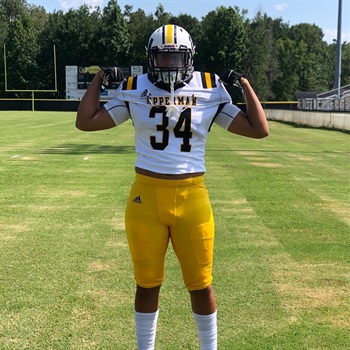 CSmithScout's tweet photo. Jr Eval ...#CSS 

'22 (DE/LB) Jyron McClellan - Upperman

@mcclellan_jyron  (6'4 240)

- Great physical traits (H/W;length)
- Shows range; Ability to play in space
- Versatile; Untapped rushing skills
- High upside, athletic talent

Jr🎞️:  https://t.co/suAFu3PK5G

#Bees  #MidTN22 https://t.co/tKzgnptDSr