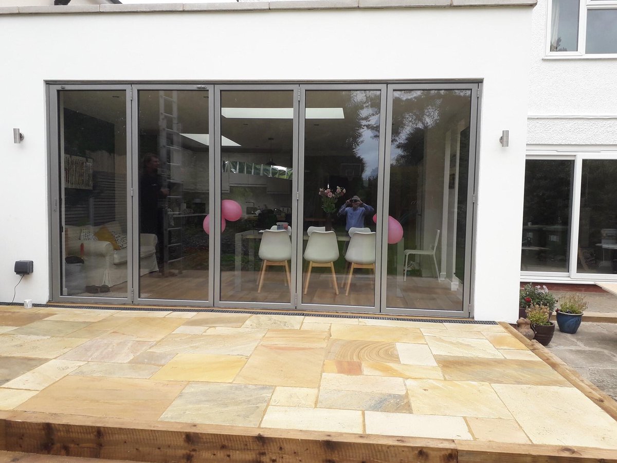 berben193's tweet photo. Extension and bifold doors = 😍 https://t.co/AvP6CmjW4C