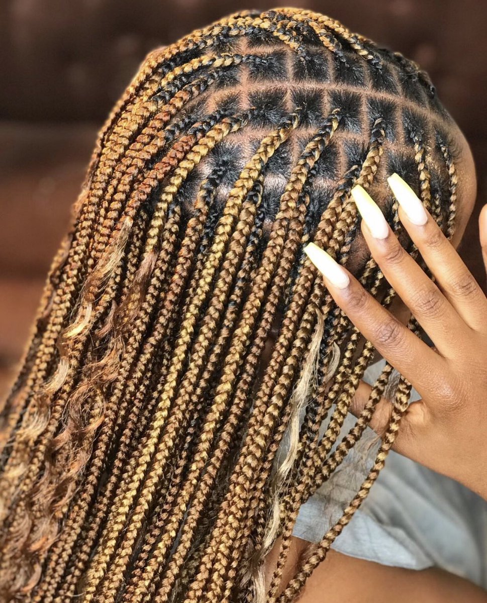 EmmySignature's tweet photo. Y’all feeling this? ✨

- bohemian knotless braids
To schedule your next hair appointment ⤵️
call: 07033322978
- We’re located at  24, Ebony road opp e-plaza, #portharcourt 
Please don’t this flop, #RETWEEET so  your beautiful friends can see too. #braids https://t.co/TXtcjMM882