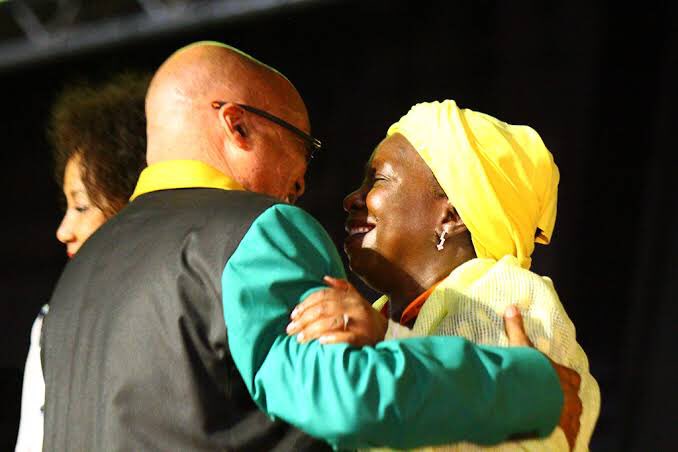 Dear tannie #Kopdoek/ #Hoofmeisie we will see you and your corrupt son in court again.
Sincerely
 #SouthAfrica.
#NDZ #PapAndCurryMafia #Zol #WhenPeopleZol