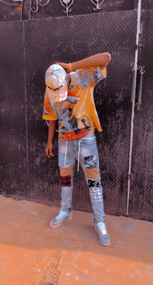 iamthugboi's tweet photo. Happy new year 💥💥💥
2021 my time to shine #shanor
#tuesdaymotivations #lockdown #SaveUKZNStudents #ThePenthouse #oore #9ja #artistsontwitter https://t.co/gWjeHAbYlm