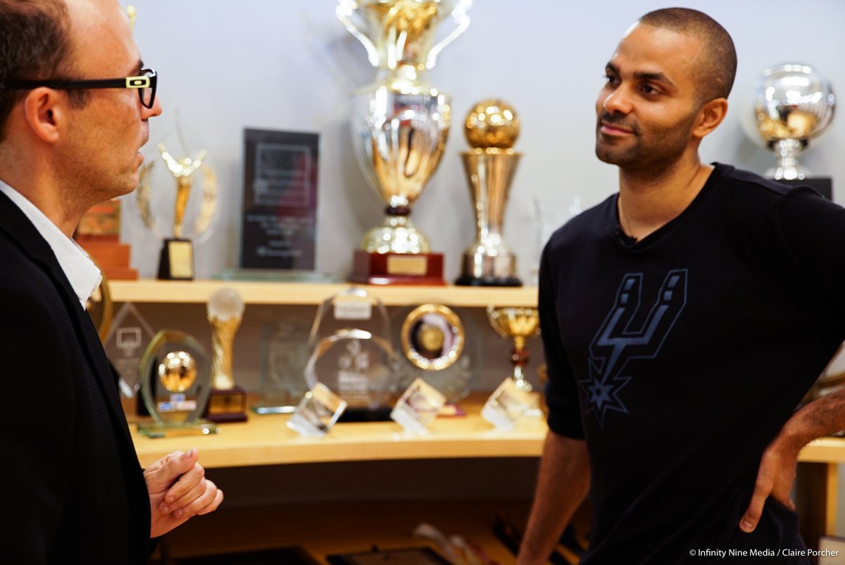 Infinity9Media's tweet photo. 🎥📸 Trois ans depuis ces premiers tournages avec @tonyparker... dont vous pourrez découvrir les images signées @Infinity9Media dans le documentaire "Tony Parker, The Final Shot", dès demain sur @NetflixFR ! https://t.co/CMJCWArm0f