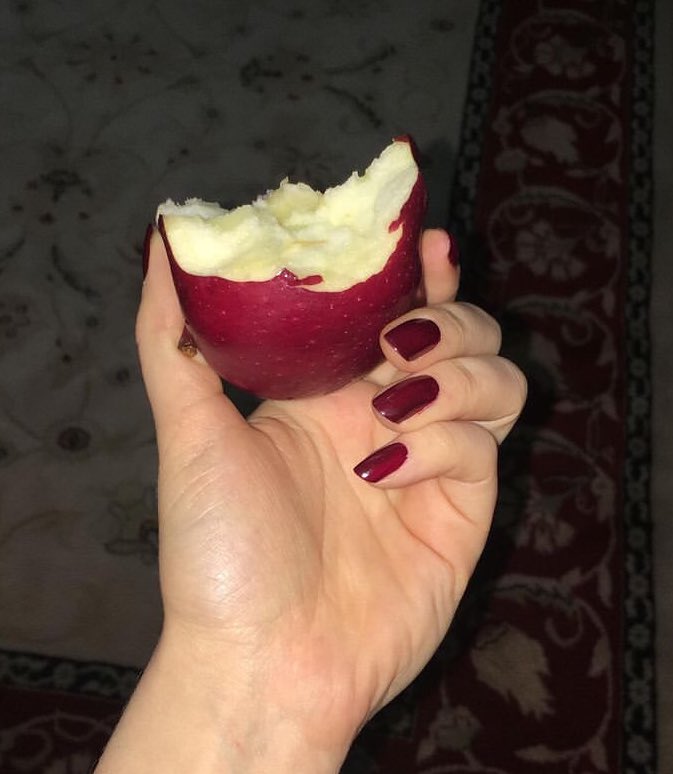 evfeministi's tweet image. Bordo aşkına #elchallenge