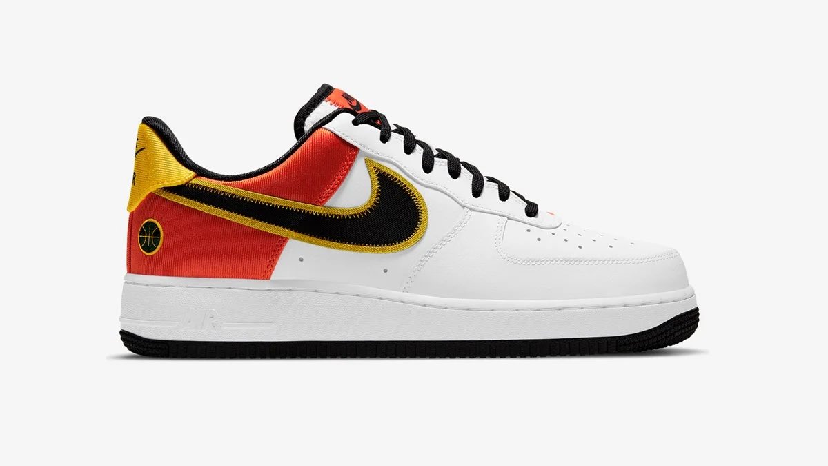 SNS Twitter: "Sign-ups are now open for the Nike Air Force 1 '07 Lv8 “Rayguns” in the app. for online with delivery end on January 8th at 10AM CEST. ⁠
