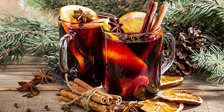 As outdoor dining continues into the colder months, kick your hot beverage offerings up a notch to keep guests warm throughout their meals.
bit.ly/37hiVA6