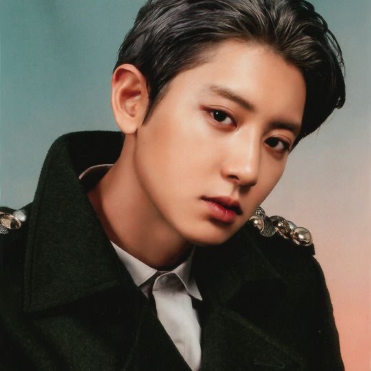 “this crown on this exovelvet” — a thread 