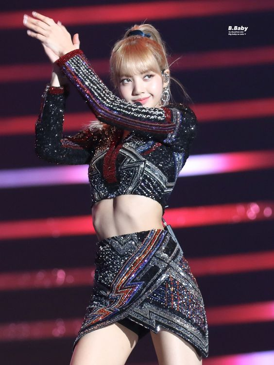 clslooks's tweet photo. godly looks
#CHAELISA #ROSÉ #LISA #로제 #리사 https://t.co/AtEpE7SUaQ