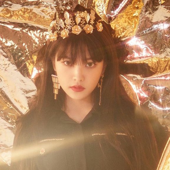 “this crown on this exovelvet” — a thread 