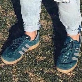 louis tomlinson’s ankles: a thread