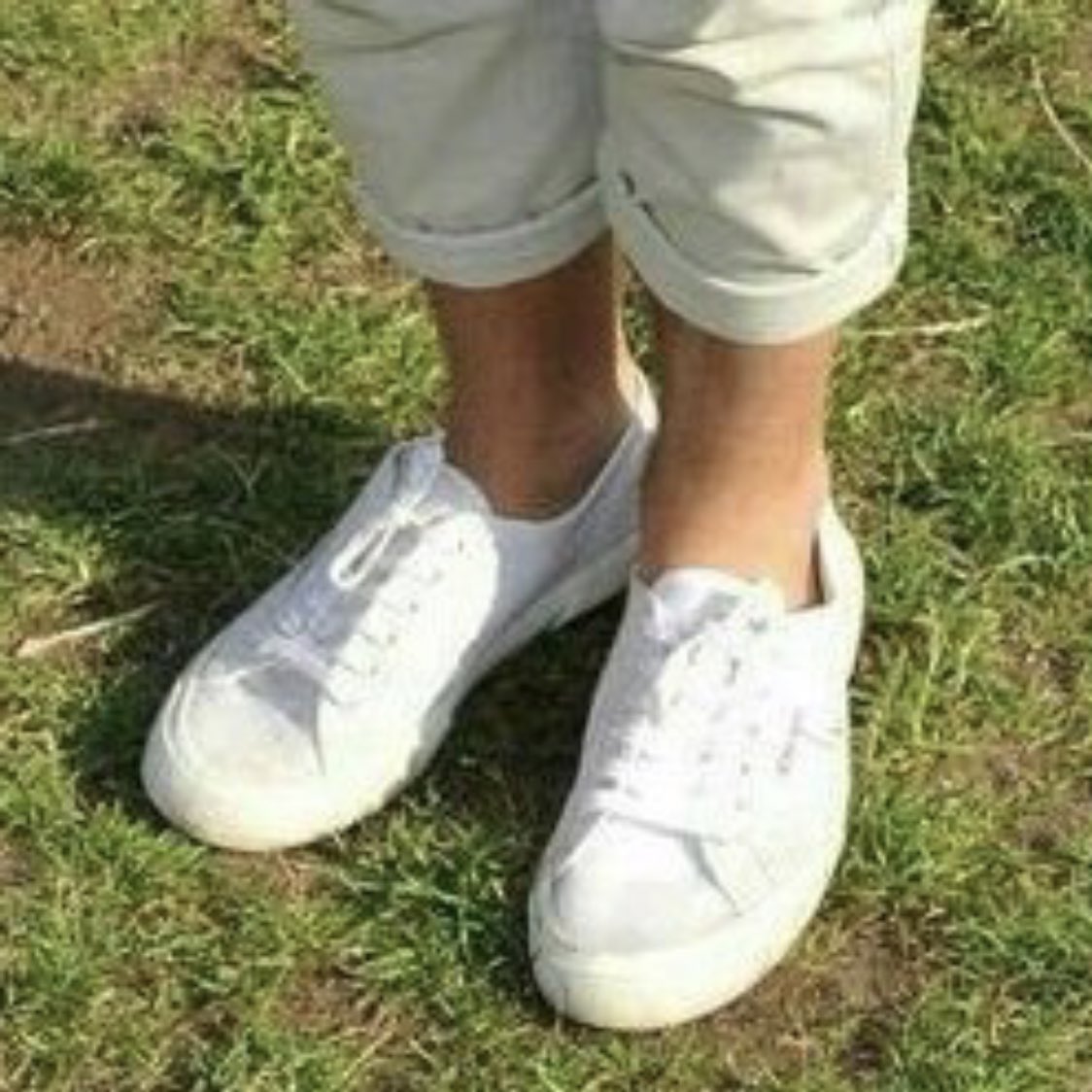 louis tomlinson’s ankles: a thread