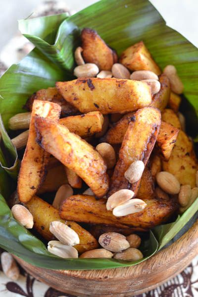 AfricaStoryLive's tweet photo. Ghanaian snack, kelewele. Its called alloco in Ivory coast https://t.co/cYZegyatQt