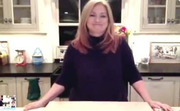 theFootiments's tweet image. EDDIE VAN HALEN's Ex-Wife VALERIE BERTINELLI: 'It's Been Rough' Dealing With His Death...
~The iconic guitarist passed away in October at the age of 65.
ow.ly/shkX30rrjDR @BLABBERMOUTHNET