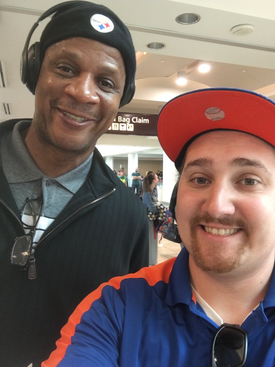 JohnReillyIII's tweet photo. @Mets Me with Darryl Strawberry before everything shut down https://t.co/hfcqjS7ZFG