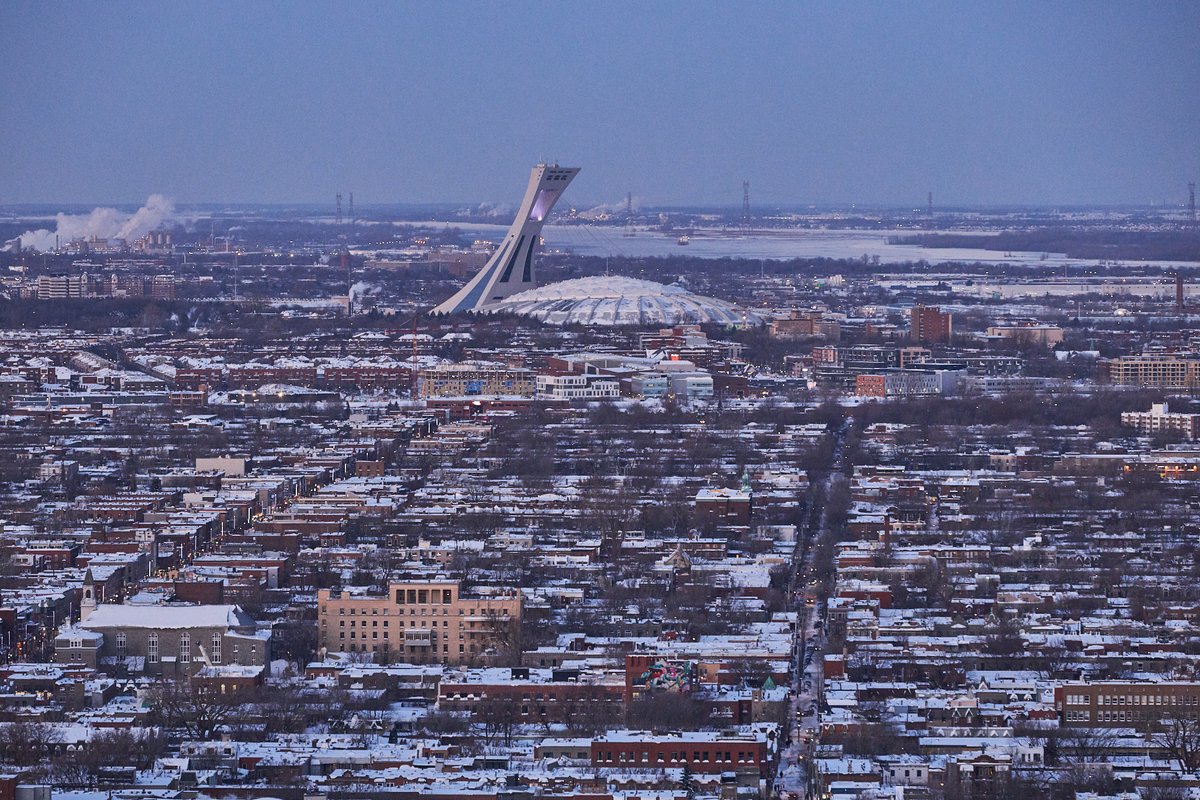 So, where did the city’s impossibly high standards come from, and why is Montreal so dedicated to defeating winter? Throughout the 1800s and early 1900s, Montrealers would pitch in to manually shovel thoroughfares.
