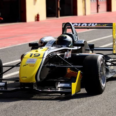 F3_sula_f1v's tweet photo. GAAAAAAAAAAAALID OSMAN (@BrundleF1M)  GANHA O GP AQUI NO URUGUAI!!!!!!!!!!!!!!! https://t.co/2Bu3OoFq0b
