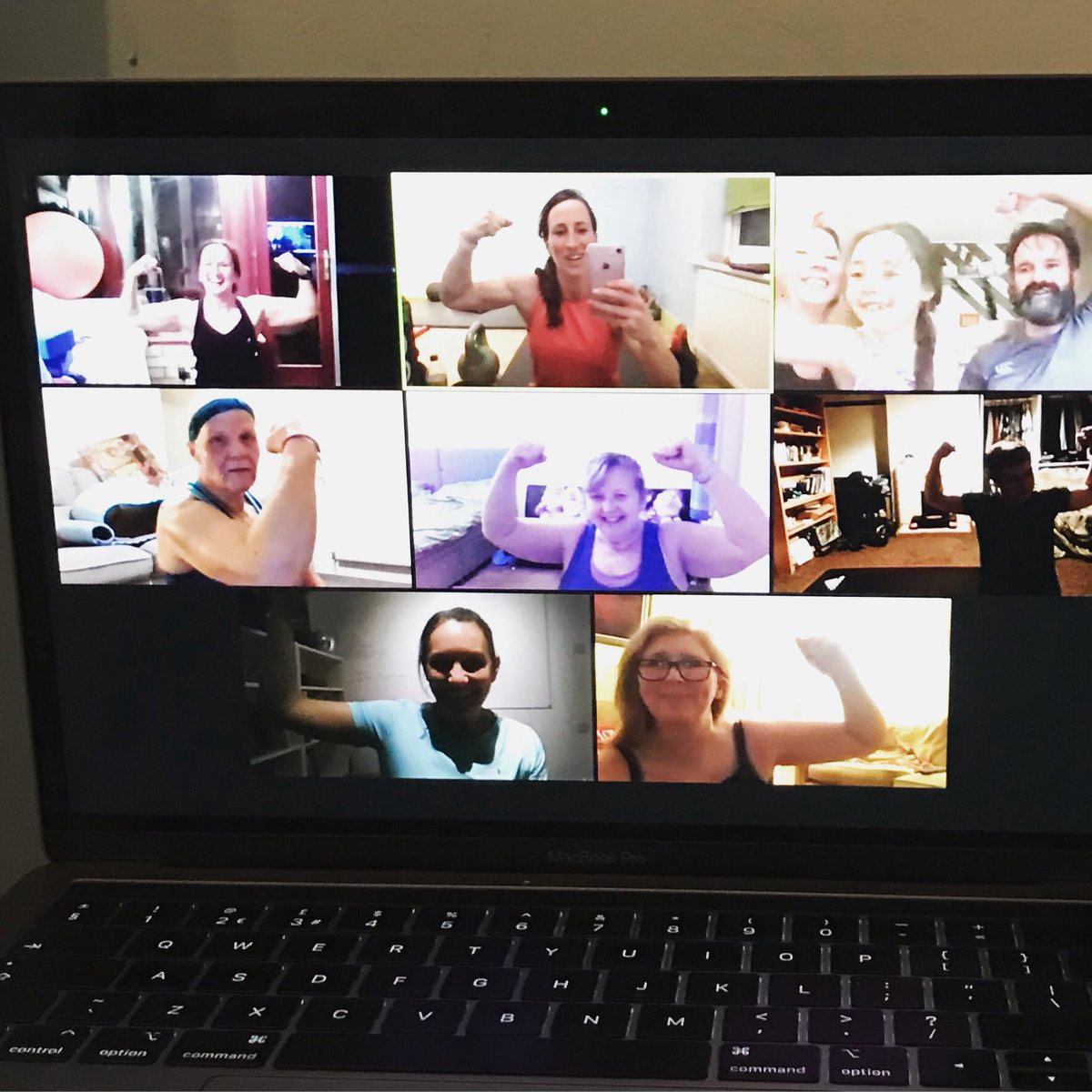KatMerchant14's tweet photo. Cardio weights ✅ #zoomtraining #fitness #strength #weights #cardio #hiit #cardioweights #muscleendurance #bootcamp #kat14 #happyfaces #mentalhealth #positivevibes https://t.co/OKVBl0wzy2