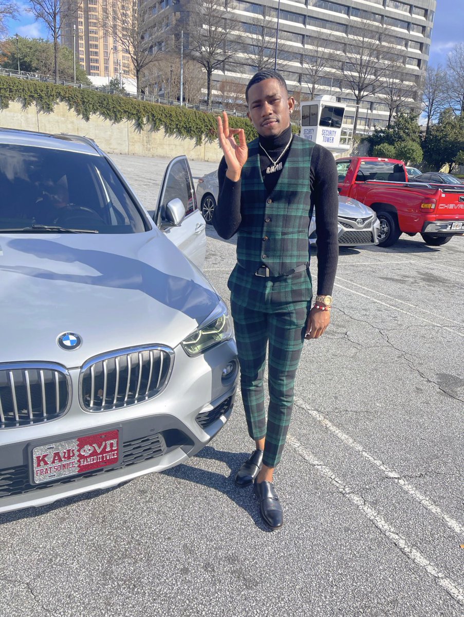 1tracknation's tweet photo. Many Guys Wanna Be Diamonds But Very Few Are Willing To Get Kut 😉♦️ #happyfoundsersday #j5 #staygangsta https://t.co/r5rD3fO2Fy
