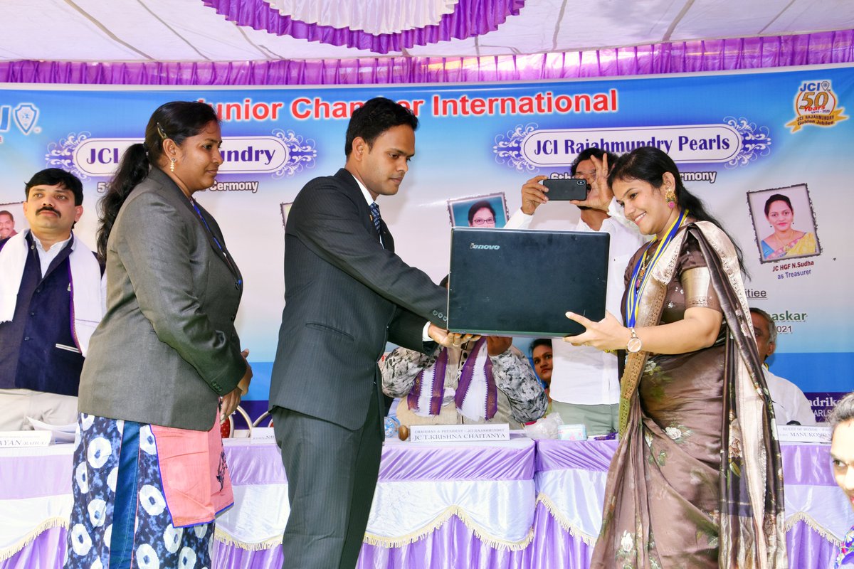 nbhvr's tweet photo. Congratulations Jc HGF YK Keertana and the LOM governing board of JCI Rajahmundry Pearls. This is a sparkling Lady LOM who comes up with a lot of innovative women-oriented projects.

#JCI #jciindia #Zone4JCIIndia #Andhra #Rajahmundry #AndhraPradesh https://t.co/FGF4d5jS5o