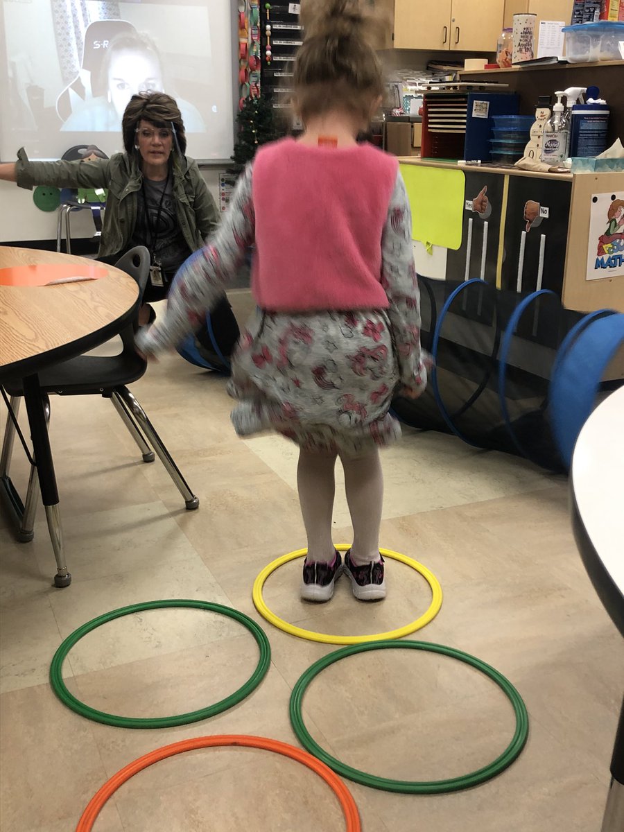abowen11298's tweet image. Bright Boost strikes again! Preschool students at Skyvue Elementary School learn through play! #spatialconcepts #wemadesnow #Obstaclecourse @OhioValleyESC @swissohiok12 @kristanj83 @j3n_nay @JoyEdgell @Lydia_Brodegard