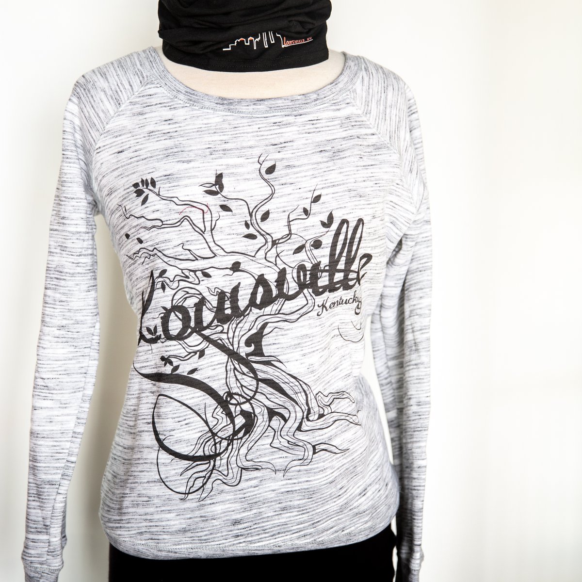50lougift's tweet photo. Holiday shopping is over, but you can still find Louisville and Kentucky souvenirs by our print shop at the @FleurdeFlea #LouisvilleLove #Kentucky #shopping https://t.co/ApdH69H4Vw