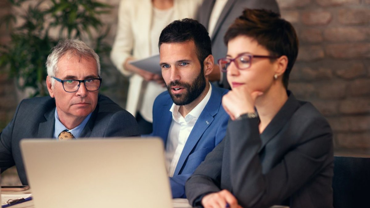 EricaBagshaw's tweet image. Upgrade your team&apos;s skills and support them to drive results and perform at their best in an unpredictable and challenging environment through our 2-day program: bit.ly/38dxYLL

#TheColinJamesMethod #leadership #business #culture #strategy #communication