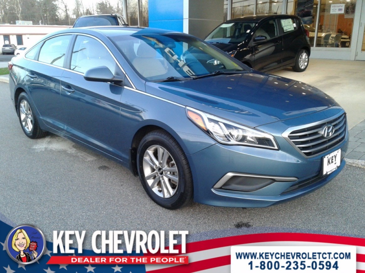 KeyHyundai's tweet photo. Looking for a great bargain on your next vehicle purchase? Browse our inventory of reliable, used cars, trucks, and SUVs. https://t.co/hlo1bQ15Fm https://t.co/QawgTccaqG