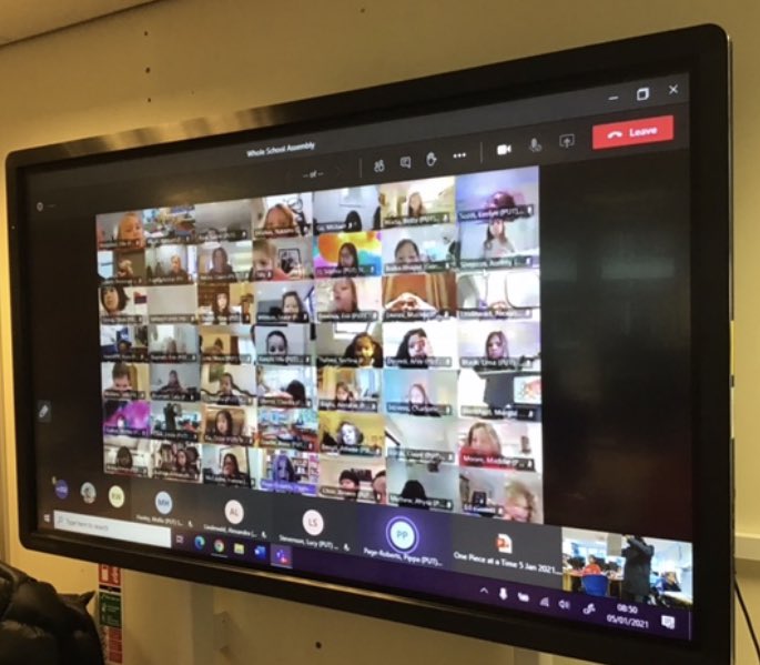 phsjuniorhead's tweet photo. Day one of spring term:
Walking around the school, seeing our team and the girls in ‘GHL action’, leading my first ever live assembly to over 320 families, seeing KW girls responding so positively to a new normal made the last few weeks worth every moment. #bestjobintheworld https://t.co/W7r94s968b