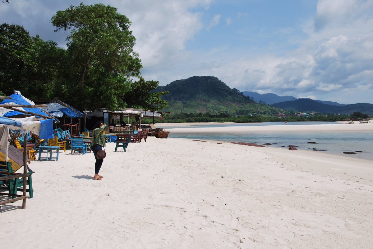 Beautiful beaches, beautiful landscapes, beautiful country. Sierra Leone 🇸🇱❤️
#Africa #SierraLeone #spirituality #tuesdayvibe #beach #beachvibes #conservation #Peaceful #peace #nature #love #tropical #vacation #holiday #Island #salonetwitter