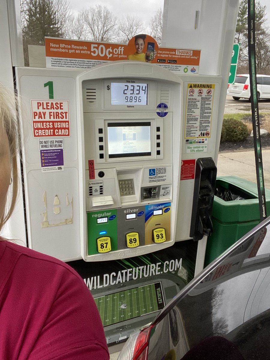 MelissaMacKendr's tweet photo. Have you taken your Selfie for Spiritwear yet? Fill up at Wildcat pump at either of BP locations, take a selfie at the pump and check in. You will then be entered into a monthly drawing for Harrison spiritwear! #wildcatpump #findyourgreatness #THINKBIG @wildcatsofhhs https://t.co/SBlYjM5pXE