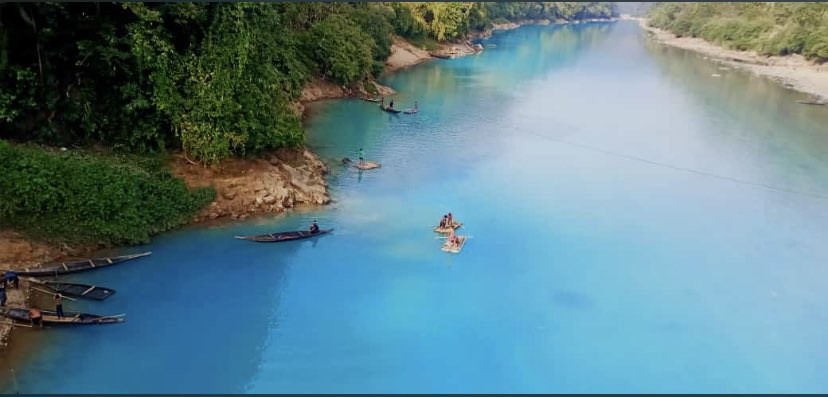 This water 💧 is not natural, it’s a man made disaster #SaveLukhaRiver East Jaintia Hills.@BBCEarth @NatGeo @natgeowild @PMOIndia @jaljeevan_ @republic @aajtak @ndtvindia @EastMojo @UNICEFwater @Water @IIMShillong @eclectictweets @T7NEWS1 @PIBShillong @BJP4Meghalaya @justshillong