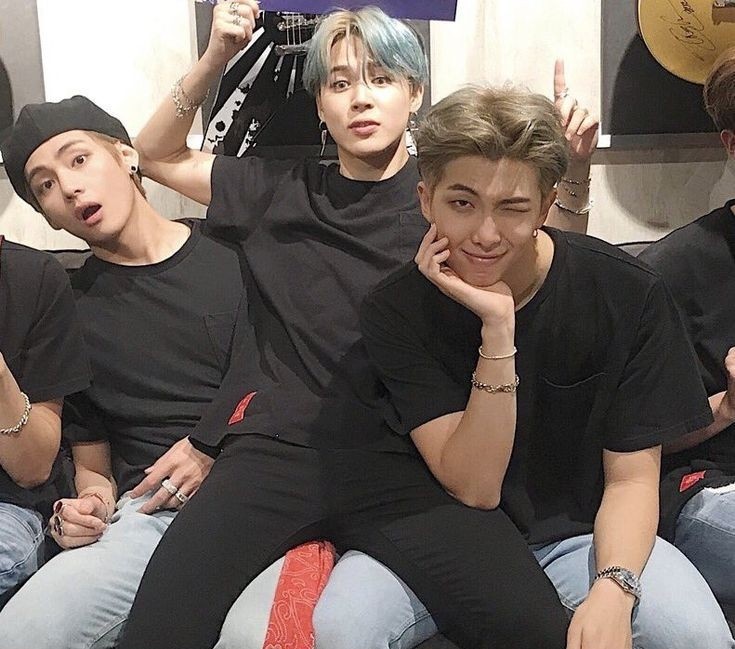 Minimoni Turkey olarak minik bebeğimizin doğum gününü en güzel dileklerimizle kutluyoruz. İyi ki doğdun güzel kalpli insan 🐯🍰
#HappyTaehyungDay