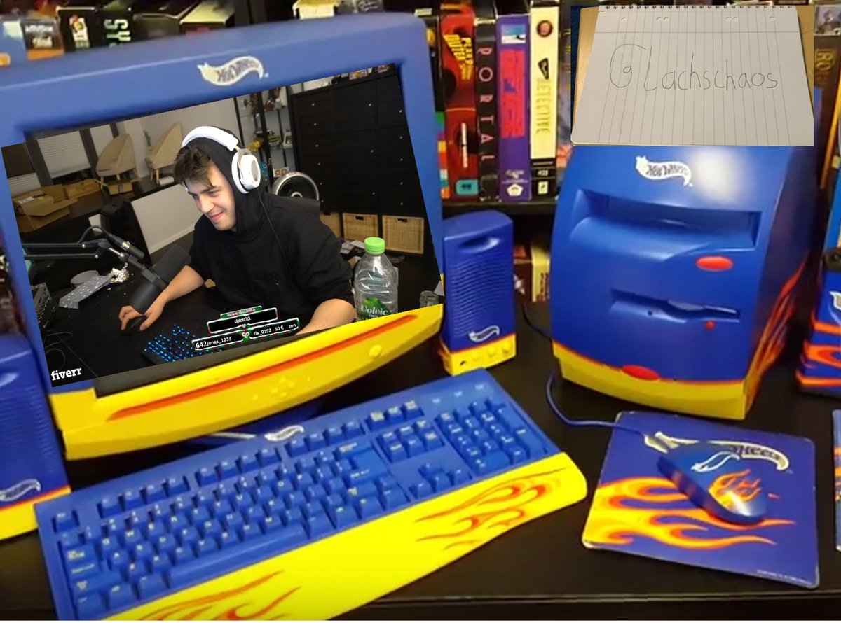 #ichbinbroke lass dich nicht von den Rennstreifen täuschen, der PC ist sehr langsam. Mit dem Neuen könnte ich noch schneller TriHards spammen.