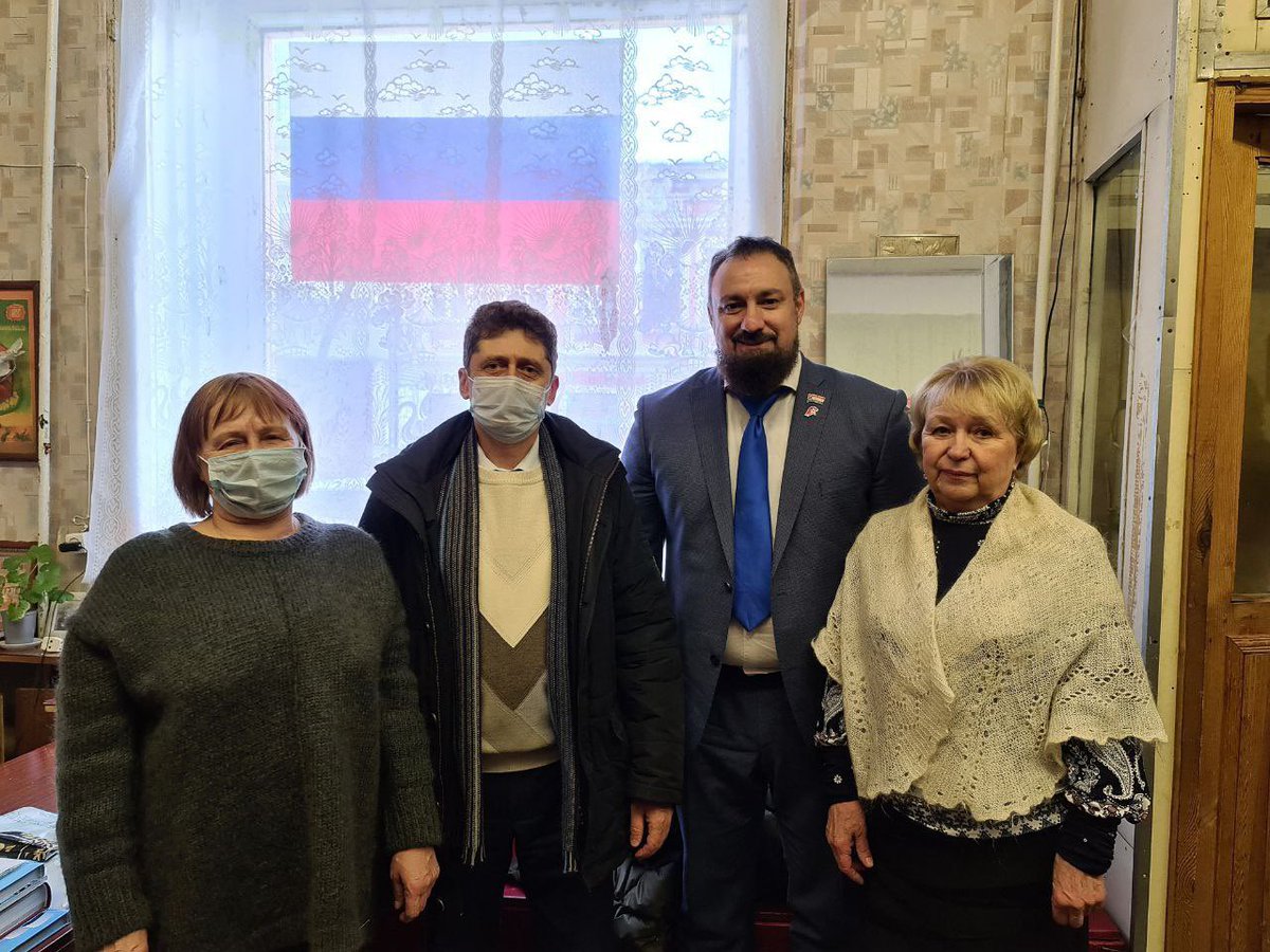 Депутаты Самарского района Анатолий Рагимов <a href="/ragimov063/">Анатолий Рагимов</a> и  Александр Медведев <a href="/av_medvedev08/">Медведев Александр Викторович</a> поздравили сотрудников БФ «Милосердие» с наступающим Новым годом🎄
 Как всегда, сотрудники фонда организовали тёплый приём, праздничный стол и уютную атмосферу, за что мы им благодарны!