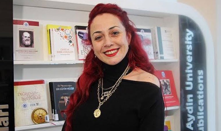 Gerçekten çok mu zor kadınlara saygı duymak ? Sevin demiyoruz saygı duyun yeter . Hiç bir canlı öldürülmeyi hak etmiyor. Ve her geçen gün kadınlar katlediliyor . Unutmayın sizi dünyaya getiren de bir kadın . Kadın cinayetlerini kınıyorum.  #AylinSoezer #sonolsun