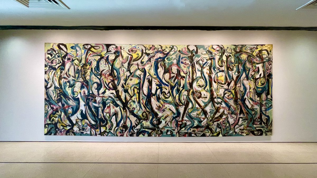 ArsOculorum's tweet photo. Seen yesterday: Jackson Pollock’s largest-ever (8' 1/4" x 19' 10") painting: Mural, 1943. Commissioned by Peggy Guggenheim. Now in the collection of the University of Iowa Stanley Museum of Art, Iowa City.
#pollockmural #guggenheim https://t.co/LqQ5lFiv1Z