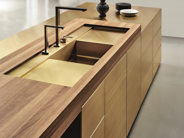 Trendoffice: Trend Alert: Brass in the kitchen on a large scale trendoffice.blogspot.com/2017/10/trend-…