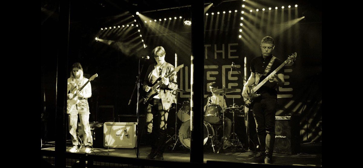 The Poets took on The Fleece, Bristol for the second time here. Back when we were allowed crowds. We shall meet again, all. #ThePoets X