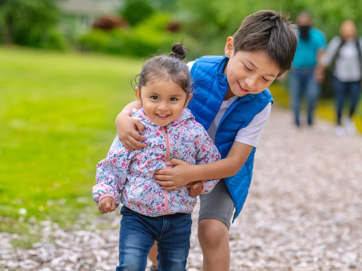 PRBdata's tweet photo. Before the #coronavirus pandemic hit, one of the biggest concerns for the #2020Census was the undercount of young children. This PRB report shows why it remains a challenge. https://t.co/87FXvgx5ym #2020Recap #PRBdata https://t.co/2Ce7SQpHWy