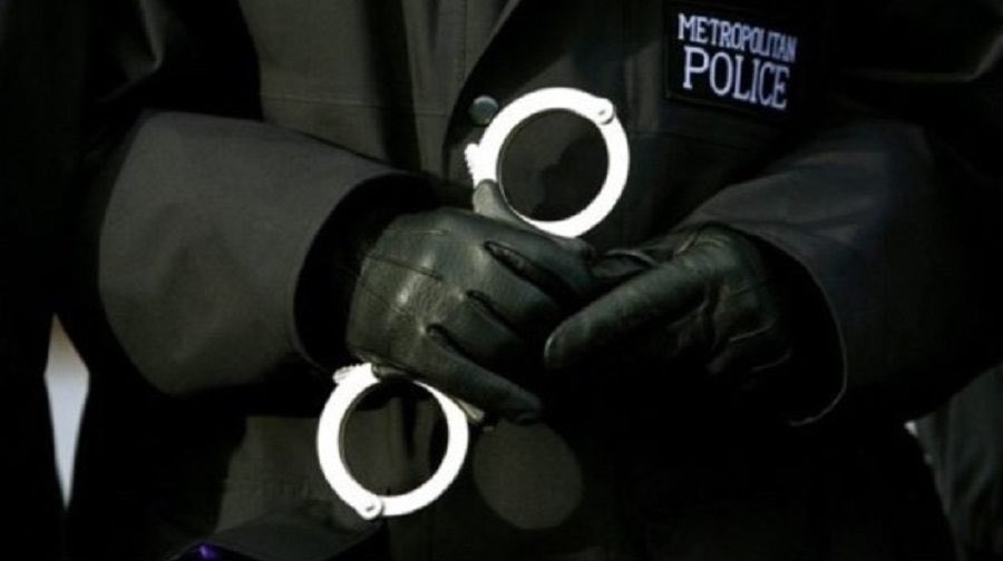 MPSBarnet's tweet photo. ANPR alerted #ResponseTeamB Officers to a Citroen Cactus which may have a Wanted Male. Followed from Barnet to Ilford on the A406 & @MPSRTPC #TPAC took over.
Male arrested for attempted murder and TTK by East Traffic. Assistance from Traffic, Dog vans and Raptor units #Teamwork https://t.co/ro0xcv1a8Q