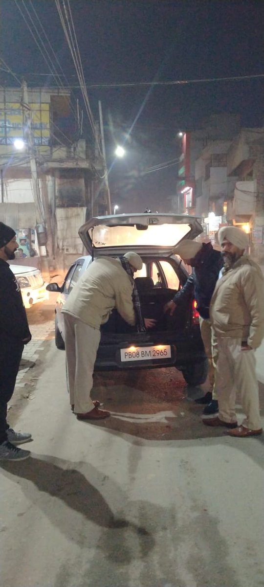 Day or Night - we are committed to ensure peace and order at all times. Here ensuring checking of suspicious vehicles to prevent crime and deter criminals. 
#policemyfriend @DGPPunjabPolice