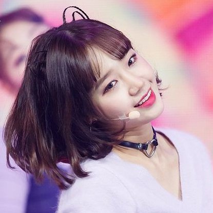 yoothinker's tweet image. yoojung wearing chokes.... please