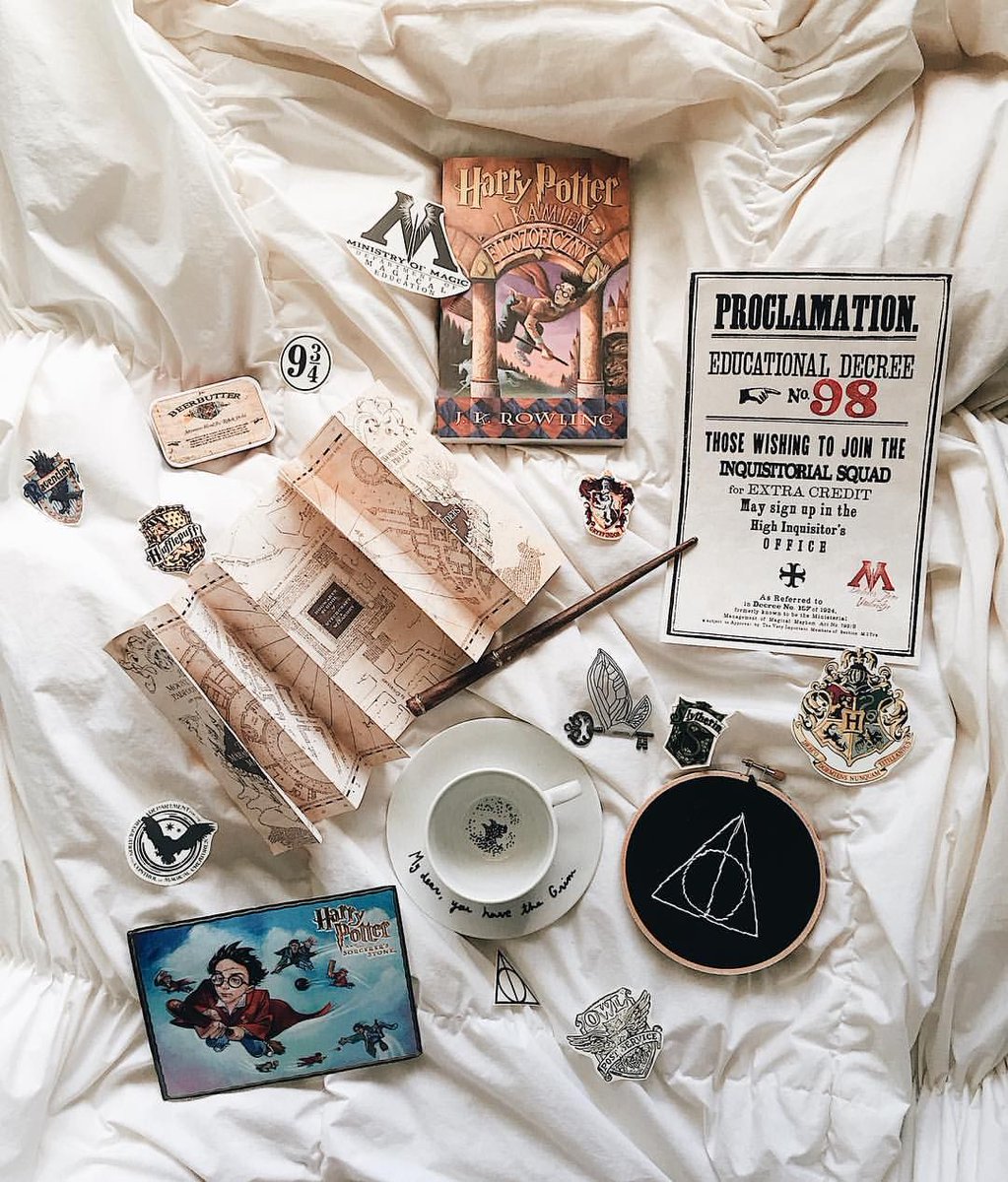 PotterContext's tweet photo. June https://t.co/0nWsTmItBe