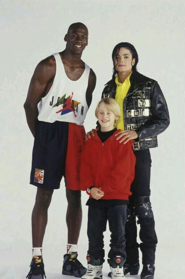 jbmudboy's tweet photo. @droozy_why @DebatingHipHop_ Hey you said you were gonna get ratio’d not me🤧 now get ratio’d by Michael Jackson, Michel Jordan, and the kid from home alone. https://t.co/WNcfKTWAYy