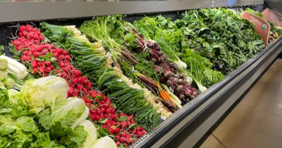 Today’s release of the 2020-2025 Dietary Guidelines for Americans comes with a critical message to “Make Every Bite Count.” That begins with making half our plates fruits and vegetables, including a wide variety of mostly whole and fresh-cut f+v. #DGA

hubs.ly/H0D5WhZ0