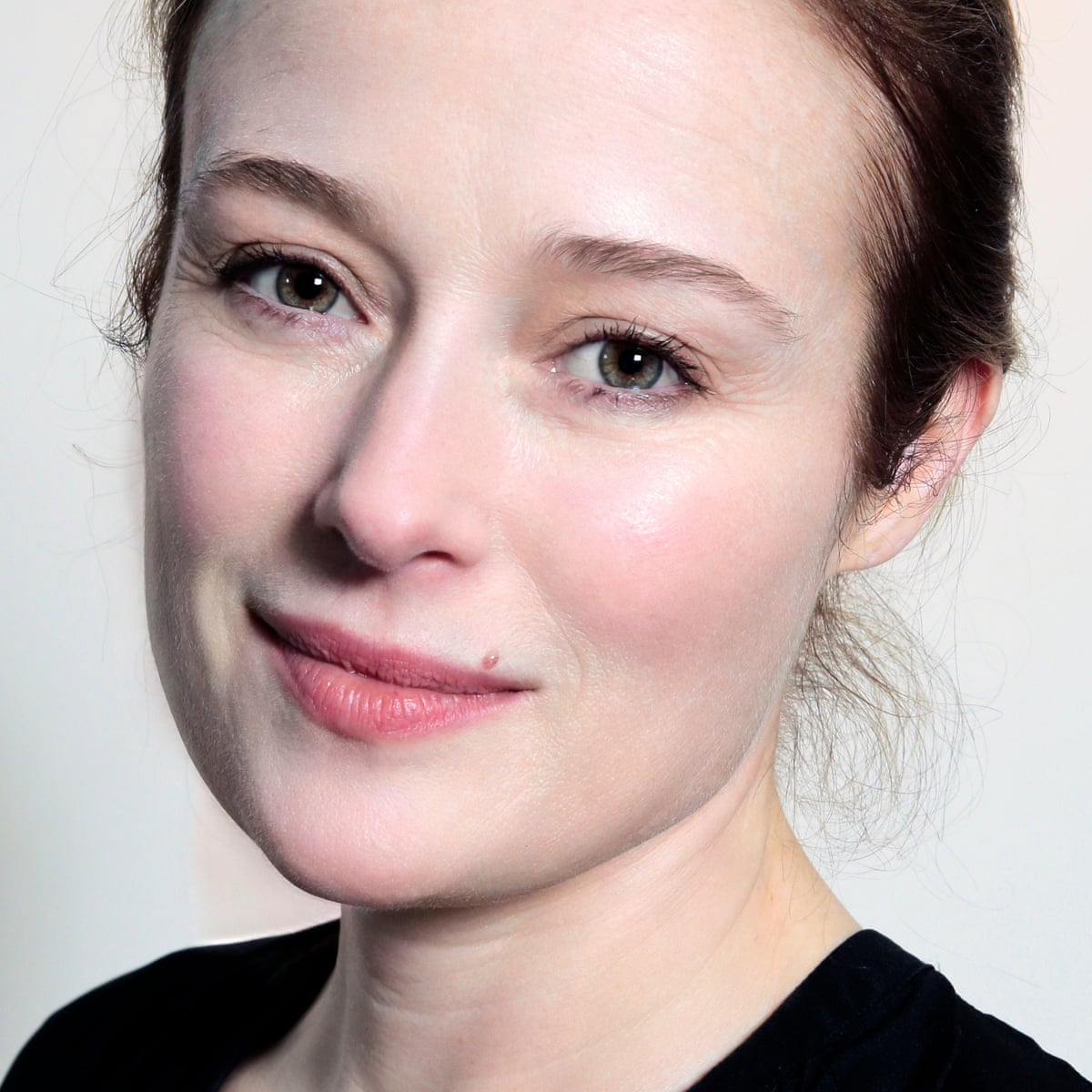 Happy Birthday to Jennifer Ehle, one of the most talented, underrated actors ever.      