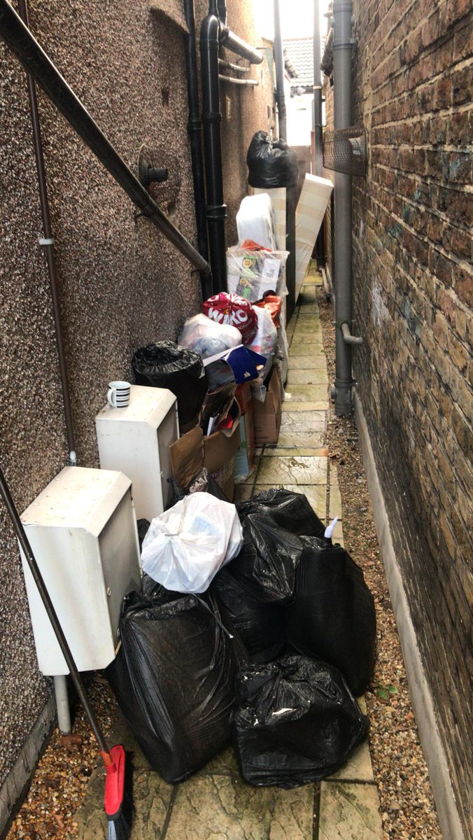 centraljunkltd's tweet photo. As we approach the new year it's time for a clear out don't you think? Call us today and we can give you that helping hand. 

https://t.co/Adpsubv2uw https://t.co/amUd0EgGOx