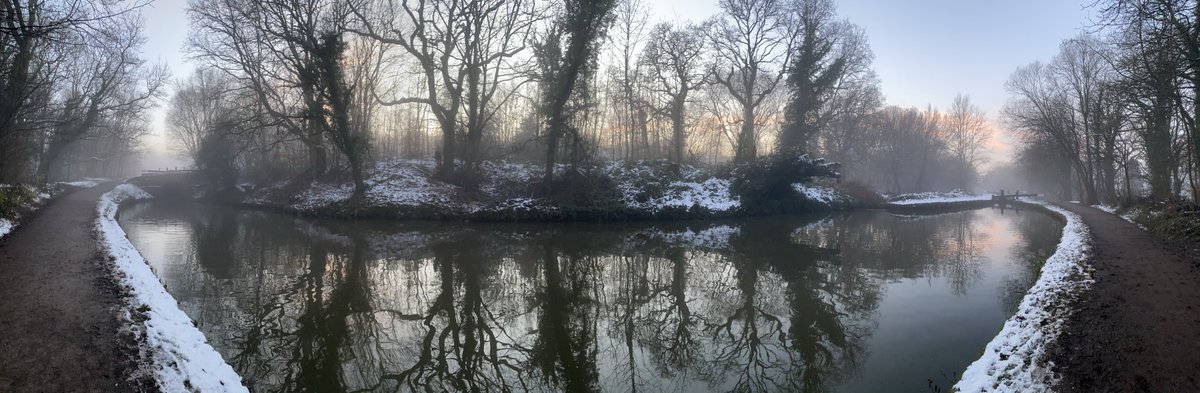 DrAHaggerty's tweet photo. Day 29/31 #cssmarcothon. Sometimes nature really puts on a show. I couldn’t keep any kind of rhythm, as I had to keep stopping to take photos 👀❄️📷@jenhaggertyRN @CSScritcare @MFT_CSS https://t.co/RpuzKxmmkl